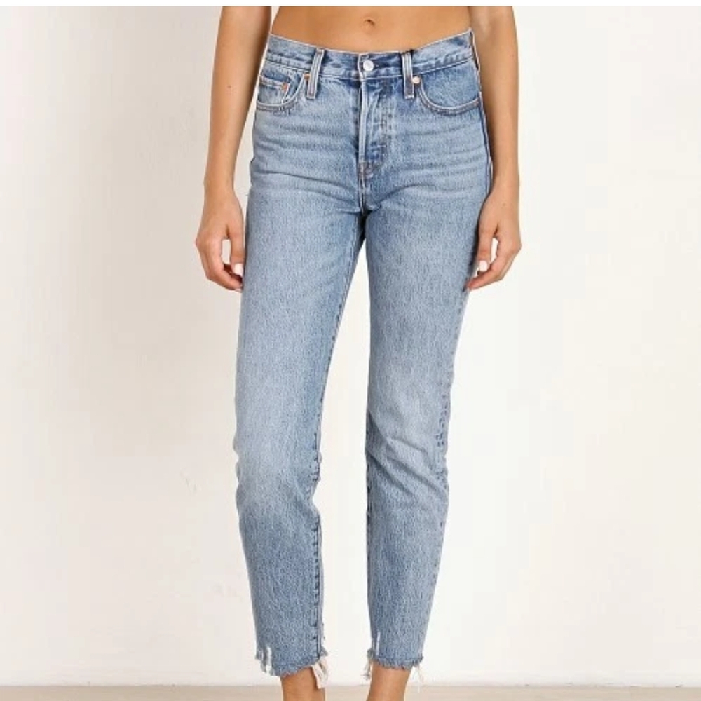 Levi's Premium Wedgie Icon Fit Size 27 - Wash Style: “Shut Up”